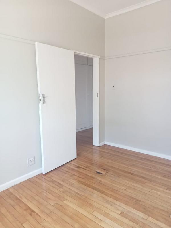 To Let 4 Bedroom Property for Rent in Goodwood Central Western Cape